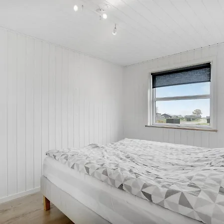 Feriehus Three-bedroom With A Fireplace 06 *