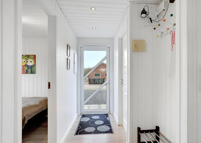 Three-bedroom With A Fireplace 06 Haderslev