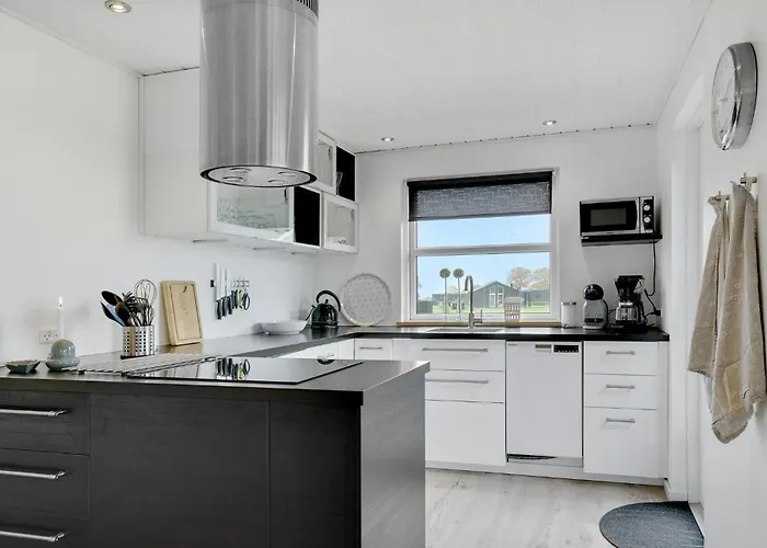 Three-bedroom With A Fireplace 06 * Haderslev